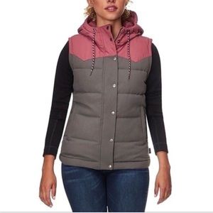 Patagonia Women’s Bivy Hooded Down Vest discontinued color : FREE SHIPPING